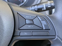 Nissan Kicks Play S FWD 2025