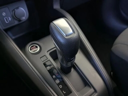 Nissan Kicks Play S FWD 2025