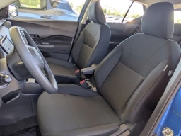 Nissan Kicks Play S FWD 2025