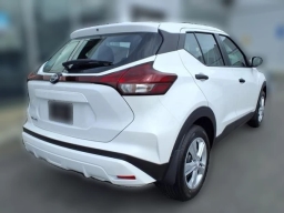 Nissan Kicks Play S FWD 2025