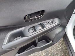 Nissan Kicks Play S FWD 2025