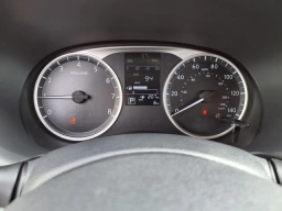 Nissan Kicks Play S FWD 2025