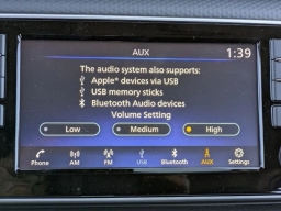 Nissan Kicks Play S FWD 2025