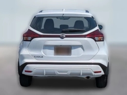 Nissan Kicks Play S FWD 2025