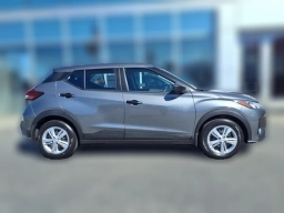 Nissan Kicks Play S FWD 2025