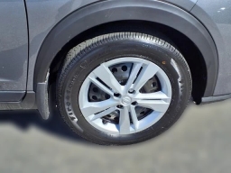 Nissan Kicks Play S FWD 2025