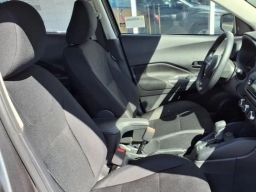 Nissan Kicks Play S FWD 2025