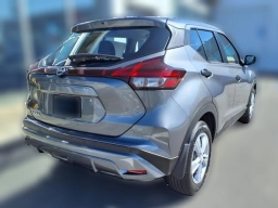 Nissan Kicks Play S FWD 2025
