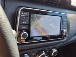 Nissan Kicks Play S FWD 2025