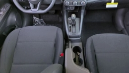 Nissan Kicks Play S FWD 2025