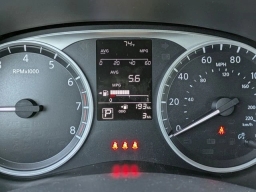 Nissan Kicks Play S FWD 2025