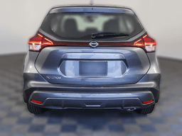 Nissan Kicks Play S FWD 2025