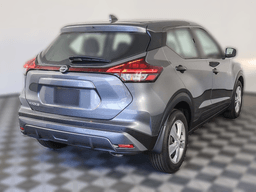 Nissan Kicks Play S FWD 2025