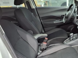 Nissan Kicks Play S FWD 2025