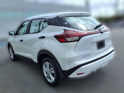 Nissan Kicks Play S FWD 2025