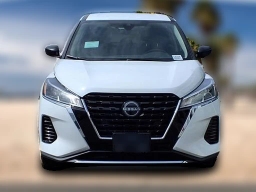 Nissan Kicks Play S FWD 2025