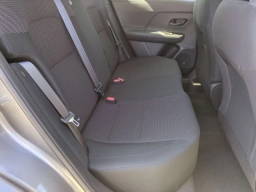 Nissan Kicks S AWD 2026