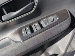 Nissan Kicks S AWD 2026