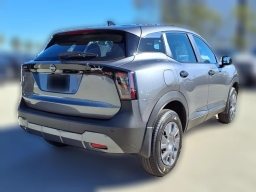 Nissan Kicks S FWD 2026