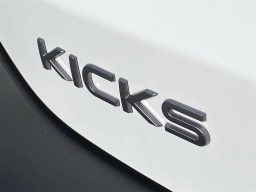 Nissan Kicks S FWD 2026