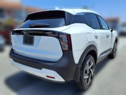 Nissan Kicks SV AWD 2025