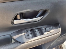 Nissan Kicks SV AWD 2025