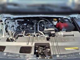 Nissan Kicks SV AWD 2025