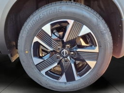 Nissan Kicks SV AWD 2026