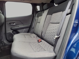 Nissan Kicks SV AWD 2026