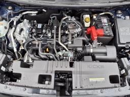 Nissan Kicks SV AWD 2026