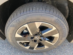 Nissan Kicks SV AWD 2026