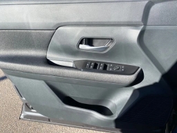 Nissan Kicks SV AWD 2026