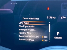 Nissan Kicks SV AWD 2026