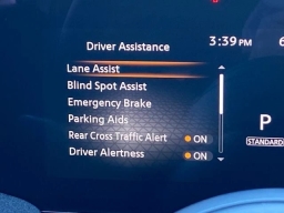 Nissan Kicks SV AWD 2026