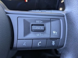 Nissan Kicks SV FWD 2026