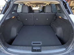 Nissan Kicks SV FWD 2026