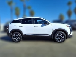 Nissan Kicks SV FWD 2026