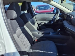 Nissan Kicks SV FWD 2026