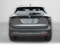 Nissan Kicks SV FWD 2026