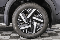 Nissan Kicks SV FWD 2026