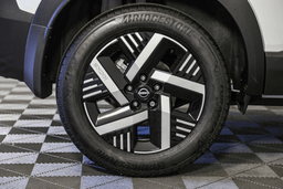 Nissan Kicks SV FWD 2026