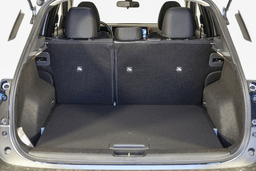 Nissan Kicks SV FWD 2026