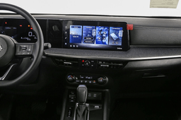 Nissan Kicks SV FWD 2026