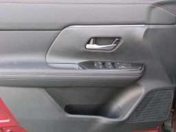 Nissan Kicks SR FWD 2026