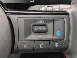 Nissan Kicks SR FWD 2026