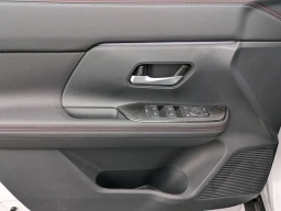 Nissan Kicks SR FWD 2026