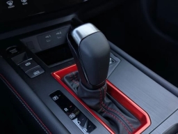 Nissan Kicks SR FWD 2026