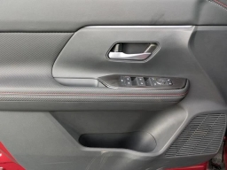 Nissan Kicks SR FWD 2026