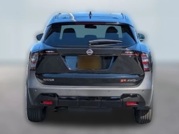 Nissan Kicks SR AWD 2025