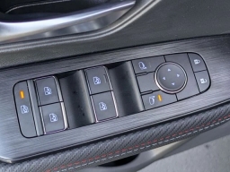 Nissan Kicks SR AWD 2025